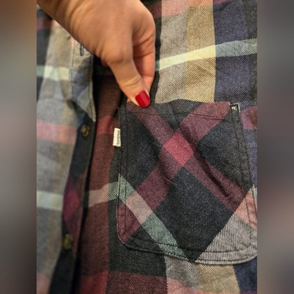 Tentree Soft, Plaid, Button up,  long sleeved shirt. Size Small - Picture 4 of 12